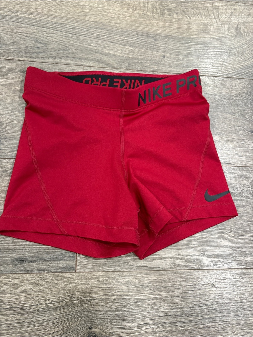 ***SOLD***Excellent condition!Nike Pro Women's Red Athletic Compression Shorts